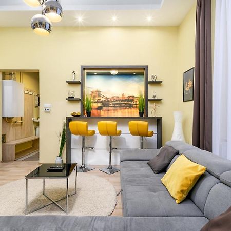 Downtown Deluxe-Two Bedroom Apartment With Sauna Budapešť Exteriér fotografie